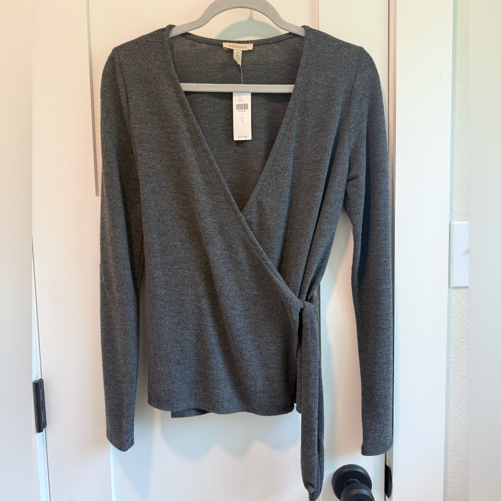 Bordeaux (Anthropologie) Gray Wrap Top Small